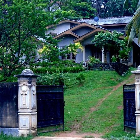 Bee Line Cinnamon Estate Villa ディックウェラ エクステリア 写真